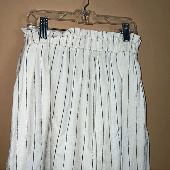 Urban Romantics White Striped Paperbag Waist Linen Wide Leg Cropped Trouser Pant - Picture 4 of 8